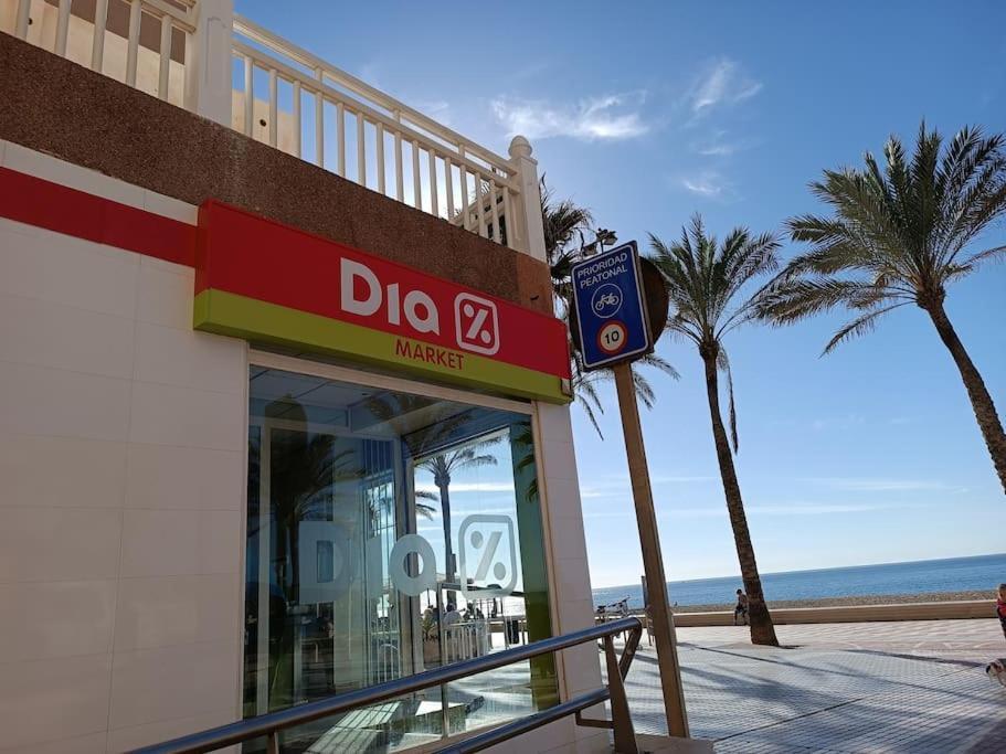 Apartamento Estupendo Piso Renovado A 30 Metros De La Playa Almería Exterior foto
