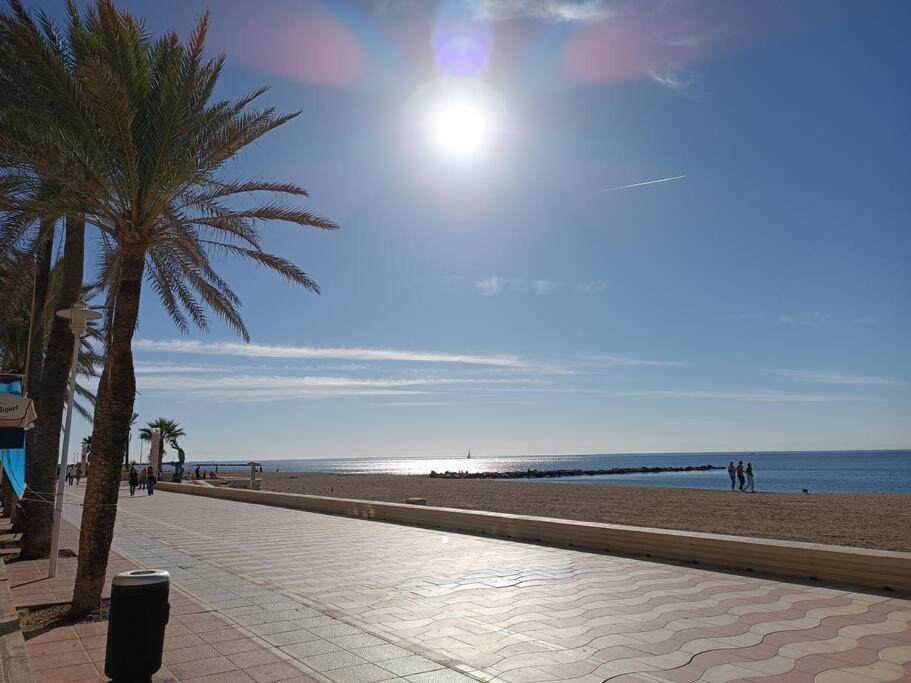 Apartamento Estupendo Piso Renovado A 30 Metros De La Playa Almería Exterior foto