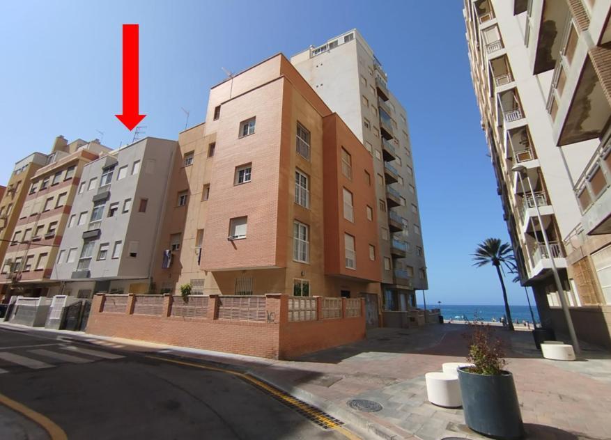 Apartamento Estupendo Piso Renovado A 30 Metros De La Playa Almería Exterior foto